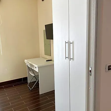 La Casa Di Ercole Nocleg ze śniadaniem 3*